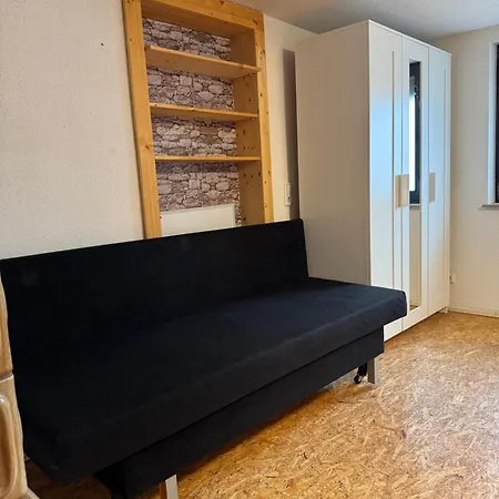 Apartment 2 Monteure Mit Großem Parkplatz